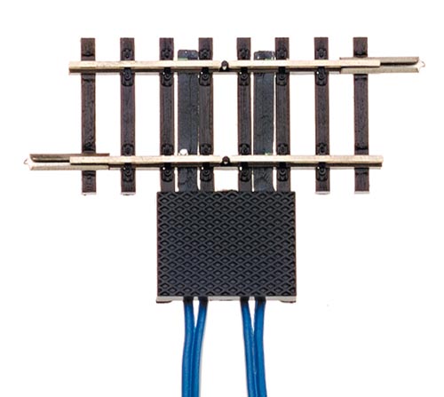 Separating track with electrical feeding<br /><a href='images/pictures/Tillig/83151.jpg' target='_blank'>Full size image</a>